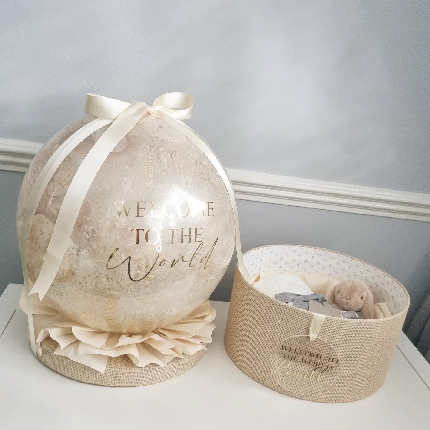 Welcome To The World Marble Gift Bubble